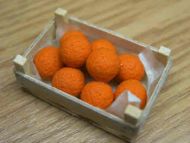 Oranges in a wood box - F10A