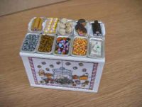 Confectionery Display Counter with filled trays - S50S